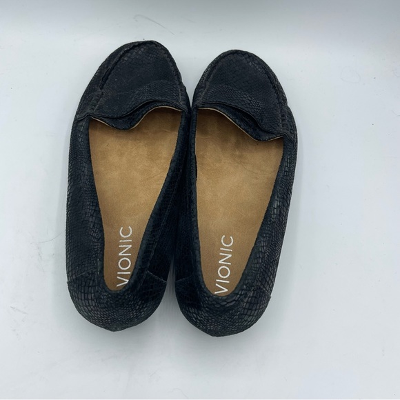 Vionic Womens Size 8 Larrun Black Snake Print Loafers Flat Shoes Slip On - Picture 4 of 6